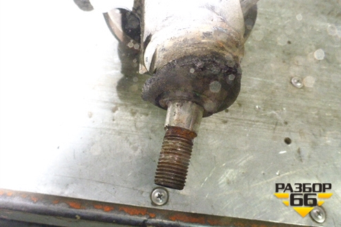 Кулак поворотный передний правый для Peugeot 308 с 2007-2014г