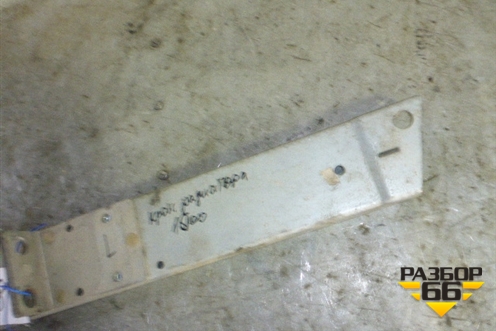 Кронштейн радиатора левый  (рамка) для Volvo TRUCK FH с 2002-2008г (ФШ)