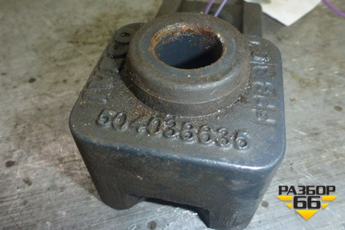 Опора амортизатора кабины нижняя (504038635) для Iveco Stralis с 2007г (Стралис)