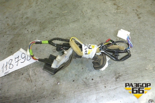 Проводка двери задней правой для Mazda Mazda 3 (BK) с 2003-2009г 