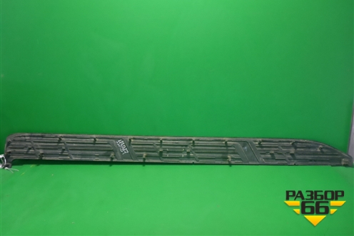 Накладка подножки правой (517716A130) для Toyota Land Cruiser Prado(150) с 2009г (Ленд Крузер Прадо)