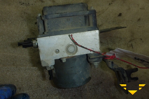 Блок ABS (89104C0541) для Nissan Tiida (C11X) с 2004-2013г (Тиида)