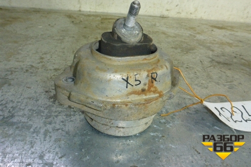 Опора двигателя правая для BMW X5 Е53 с 1999-2007г (Х5 Е53)