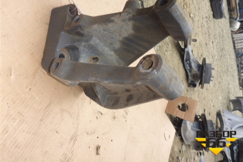 Кронштейн реактивной тяги левый  передний (1517469) для Scania 5 R Series с 2004-2016г