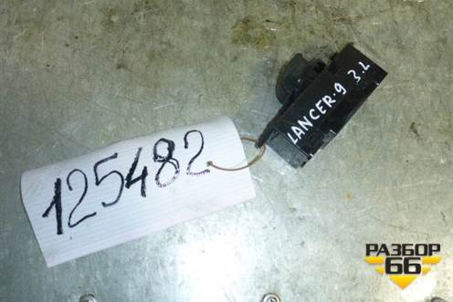 Кнопка стеклоподъёмника (задняя левая) (8608A101) для Mitsubishi Lancer-9  с 2003-2008г (Лансер)