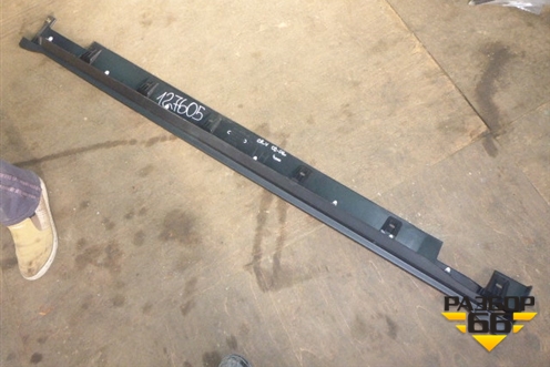 Накладка на порог наружная левая (новая 71850SCAE000) для Honda CR-V(RD4) с 2002-2006г (ЦРВ СРВ)