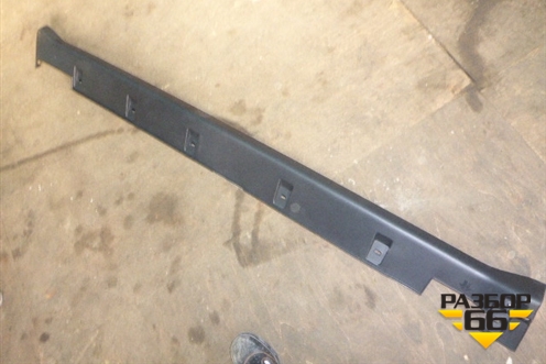 Накладка на порог наружная левая (новая 71850SCAE000) для Honda CR-V(RD4) с 2002-2006г (ЦРВ СРВ)