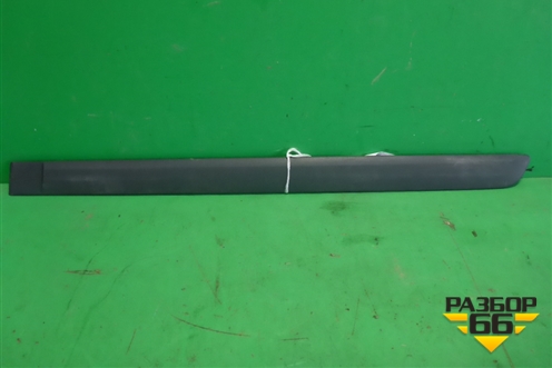 Накладка двери задней левой (5J7853753) для Skoda Roomster с 2006г (Румстер)