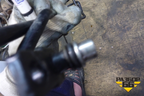 Трубка охлаждения КПП для Audi Q7 c 2005-2015г (Ку 7)