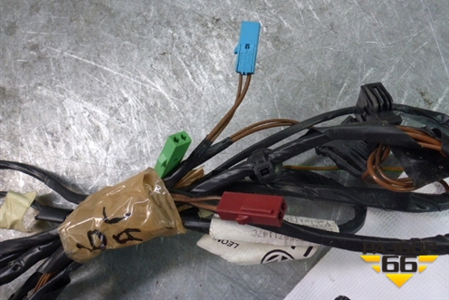 Проводка крышки багажника для Volkswagen Passat (B6) с 2005-2010г (Пассат Б6)