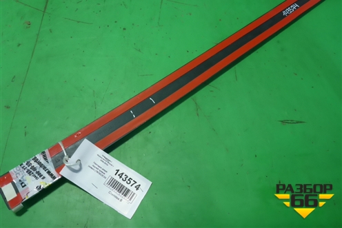 Накладка двери задней правой (новая) (7M3853526) для Volkswagen Sharan с 2004-2010г (Шаран)