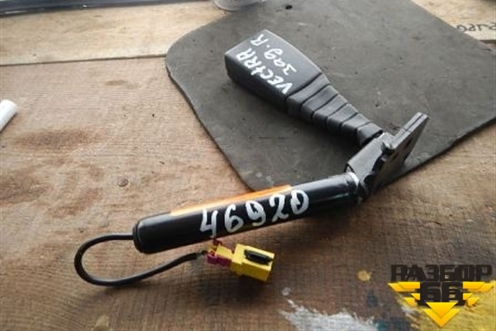 Замок ремня безопасности задний с пиропатроном правый???? для Opel Vectra C с 2002-2008г (Вектра)