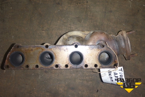 Коллектор выпускной (левый 4.2л.V8 АКПП AXQ) для Volkswagen Touareg c 2002-2010г (Туарег)