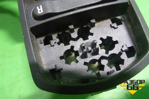 Модуль управления стеклоподъёмниками (на 2 двери) (13258521) для Opel Corsa D с 2006-2014г (Корса Д)