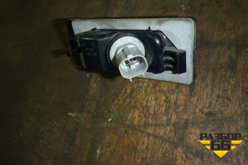 Фонарь подсветки номера для Mitsubishi Lancer-9  с 2003-2008г (Лансер)