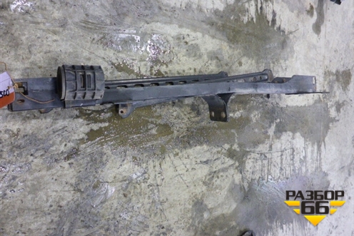 Кронштейн радиатора левый  (рамка) (7420833585) для Renault TRUCK Premium 2 с 2005-2013г (Премиум 2)