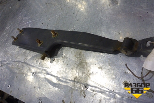 Кронштейн амортизатора капота (левый) для Volvo TRUCK FH с 2002-2008г (ФШ)