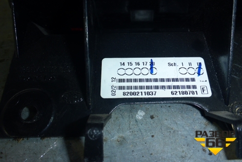 Фонарь задний стоп сигнал (8200211037) для Renault Logan с 2004-2015г (Логан)