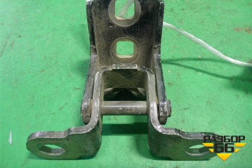 Петля двери задней правой верхняя для Renault Megane 2 с 2002-2009г (Меган)