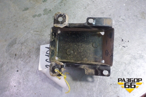 Кронштейн усилителя заднего бампера правый для Skoda Fabia с 2007-2014г (Фабия)