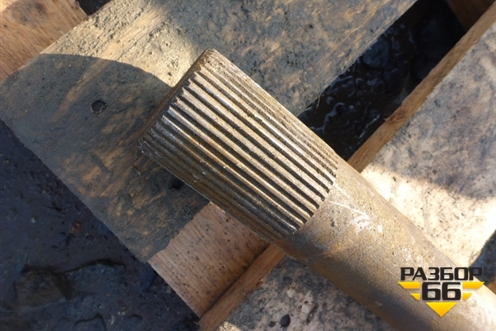 Полуось задняя правая (95 см. 41 шлиц 1 ряд шлицов) для International 9800i