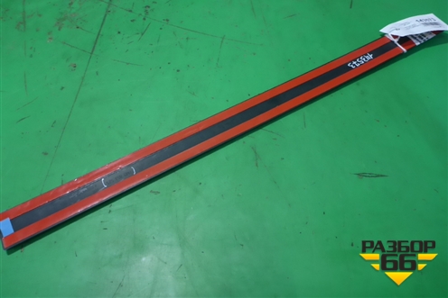 Накладка двери задней правой (новая) (7M3853525) для Volkswagen Sharan с 2004-2010г (Шаран)