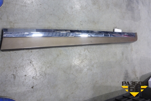 Накладка двери передней правой (после 2013г с хромом) для Volvo XC60 с 2008-2017г (ХС60)