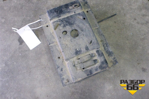 Кронштейн сиденья  (левого с воздушной подушкой) для International 9800i