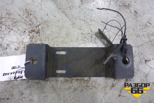 Кронштейн крепления цилиндра подъёма кабины для International 9800i