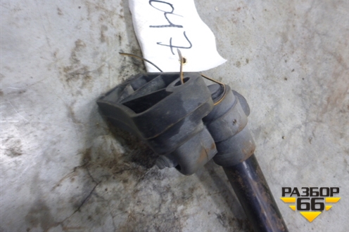 Кронштейн зеркала левого для International 9800i