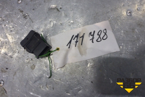 Кнопка (см.фото) (81255030255) для MAN TGA 4-Series  с 2000-2008г (ТГА)