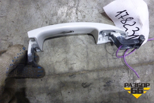 Ручка двери наружная (правая) (3C0837206A) для Volkswagen Passat-CC с 2008г (Пассат ЦЦ)