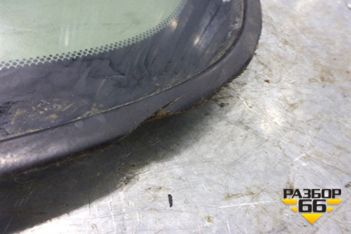 Стекло глухое левое для Toyota Land Cruiser (100) с1998-2007г (Ленд Крузер)