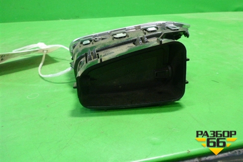 Дефлектор воздушный правый для Citroen C4 с 2010-2022г (С4)