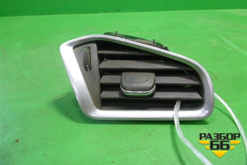 Дефлектор воздушный правый для Citroen C4 с 2010-2022г (С4)