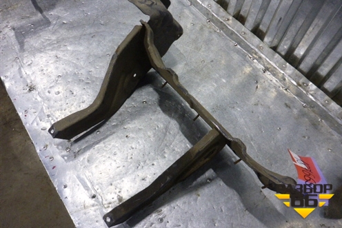 Кронштейн подножки  (верхняя часть) для Scania 5 R Series с 2004-2016г