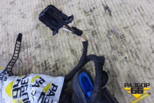 Проводка двери передней правой для Audi A8 с 2002-2010г (А8)