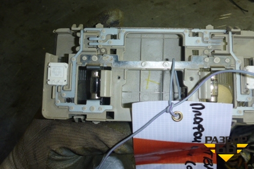 Плафон салонный центральный для Subaru Legacy Outback (BP9) с 2003-2009г (Легаси Аутбек)