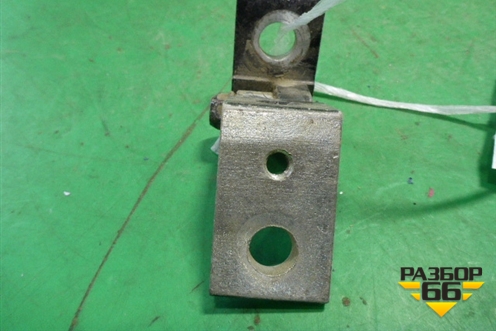 Петля двери задней левой верхняя (6Y0838401B) для Skoda Fabia с 1999-2007г (Фабия)