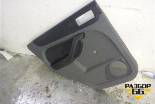 Обшивка двери задней левой под механику для Ford Focus 2 с 2008-2011г (Фокус)