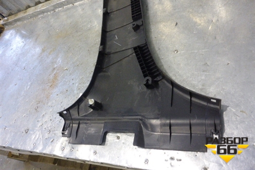 Обшивка стойки центральная нижняя правая (7211A056) для Mitsubishi Lancer-X с 2007г (Лансер)