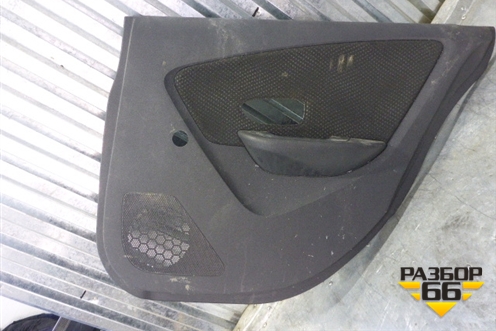 Обшивка двери задней правой под механику (829004AA0A) для Nissan Almera G15 с 2012г (Альмера Г15)