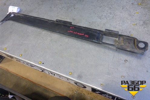 Молдинг лобового стекла правый  (1346936) для Scania 4 Series с 1995-2005г