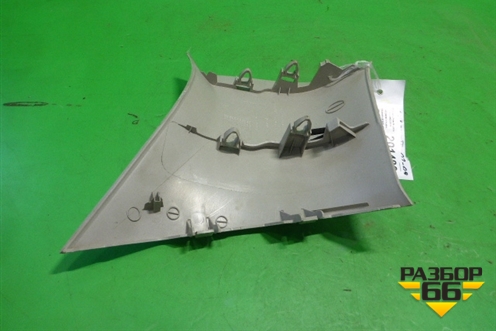 Обшивка стойки задняя верхняя правая (задняя часть универсал) (8200128604) для Renault Megane 2 с 2002-2009г (Меган)