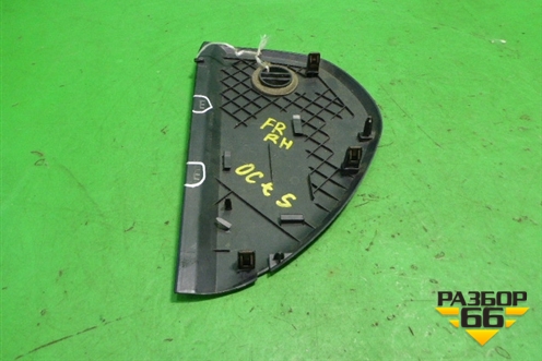 Накладка на торпедо (боковая правая) (1Z1857504) для Skoda Octavia (А5) с 2004-2013г (Октавия)