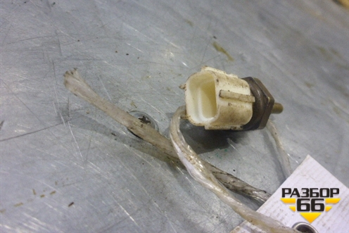 Датчик температуры (охлождающей жидкости1.3л 2SZ-FE) (894220H010) для Toyota Yaris с 2005-2011г (Ярис)