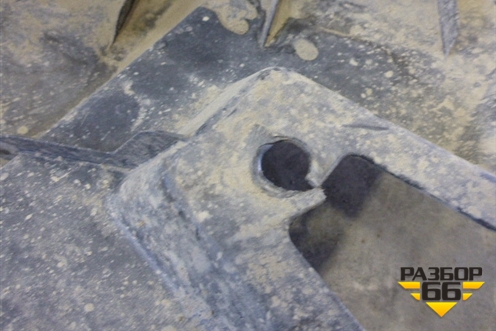 Защита антигравийная левая (задняя) (5872448031) для Lexus RX 300 c 2009-2015г (РХ)