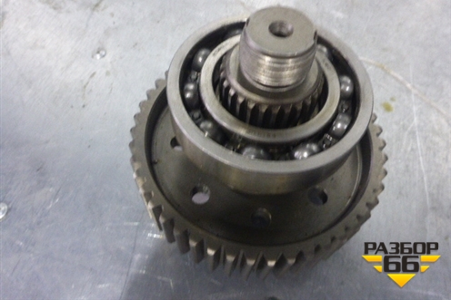 Вал привода переднего моста для Volkswagen Touareg c 2002-2010г (Туарег)