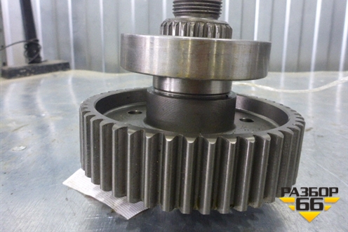 Вал привода переднего моста для Volkswagen Touareg c 2002-2010г (Туарег)