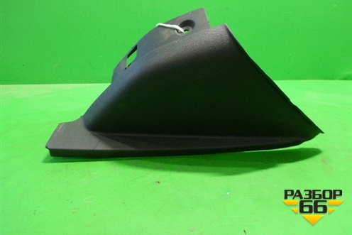 Накладка на торпедо (боковая правая) (735435927) для Fiat Bravo с 2006г (Браво)